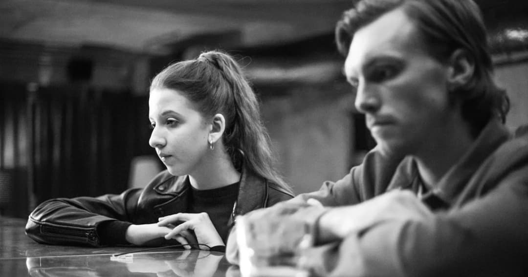 Piosenki o miłości recenzja: emocje, które zmieniają spojrzenie na film