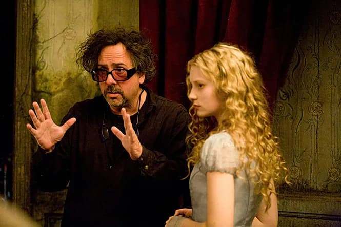 Reżyser Alicji w Krainie Czarów: Tim Burton i jego wyjątkowy styl