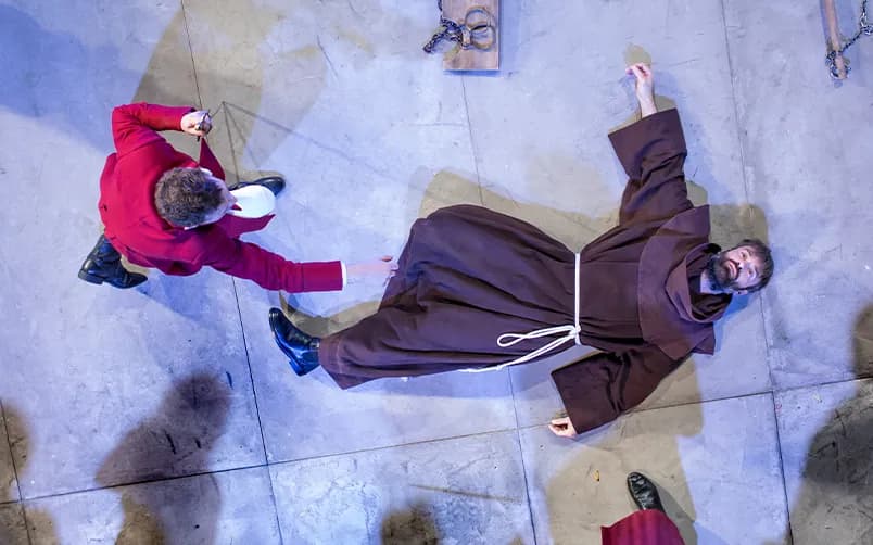 Recenzja nowego pana tadeusza w teatrze: zaskakujące interpretacje